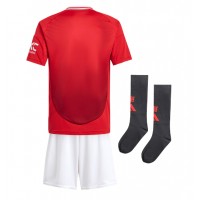 Camiseta Manchester United Primera Equipación Replica 2024-25 para niños mangas cortas (+ Pantalones cortos)